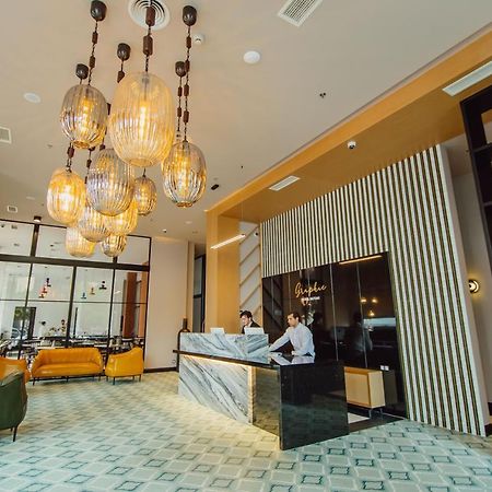 Graphic Hotel Батуми Экстерьер фото